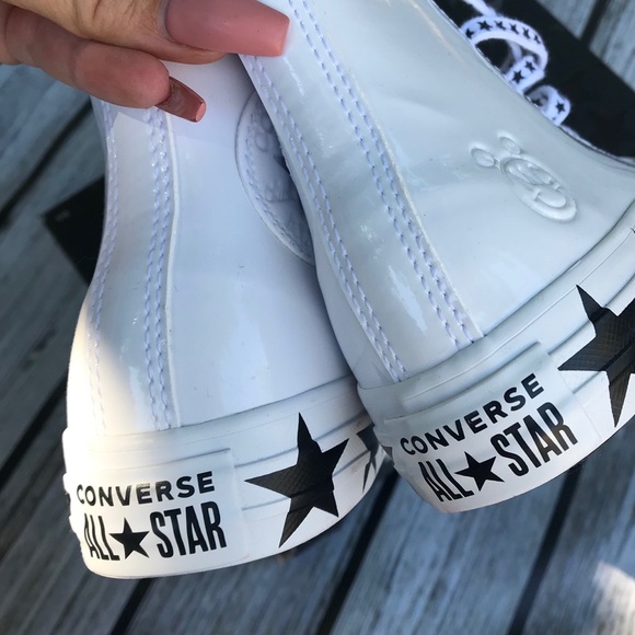 NEW 🤩 CONVERSE x MILEY ALLSTAR PATENT STAR SZ 6.5 - Picture 2 of 8
